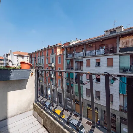 Youhosty - Grazioli 4 * Milánó